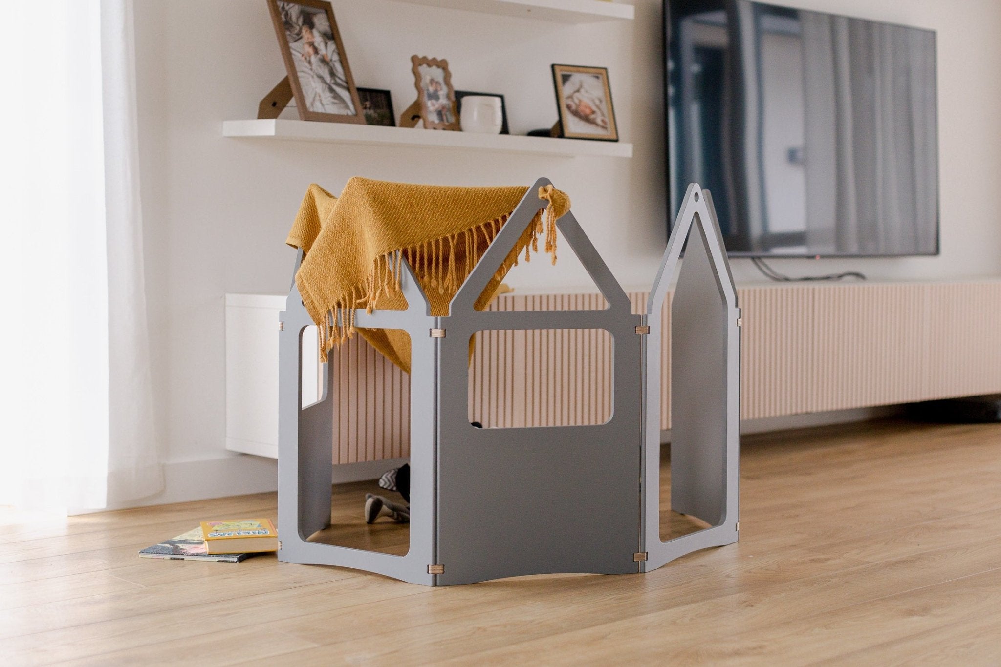 ZigZag house | Honey glaze - Duck Woodworks