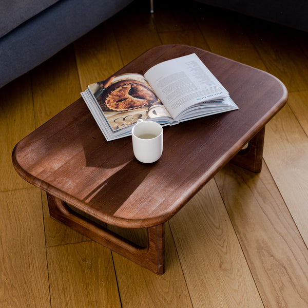 Regal im Mid-Century-Modern-Stil | Leuchter